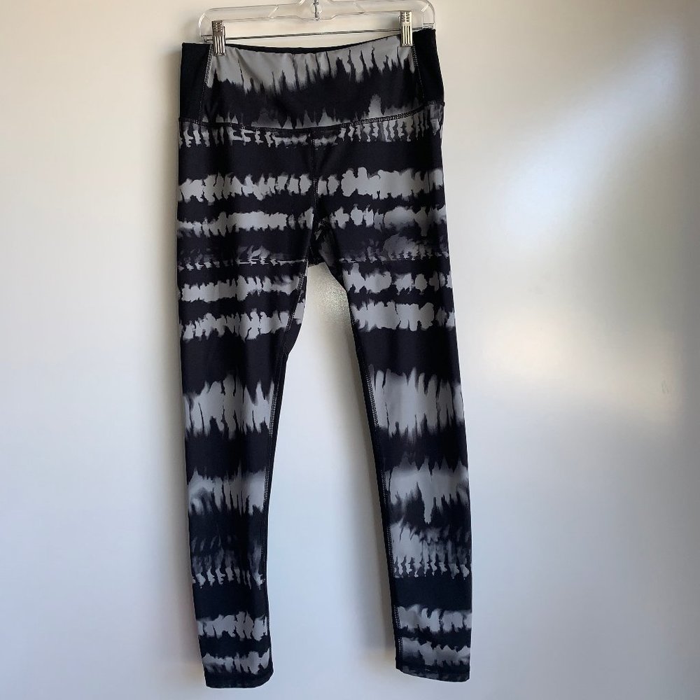 Lucy Activewear Black/Gray Leggings Tights LARGE